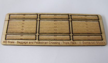 SM1029 - HO Scale - Laser Cut "Baggage and Pedestrian Crossing"