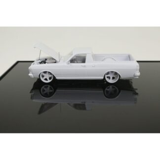 DDA 1/24 Scale Custom XY Falcon Ute - DDA246K