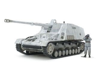 1/48 Scale Nashorn Plastic Model Kit Tamiya - 32600